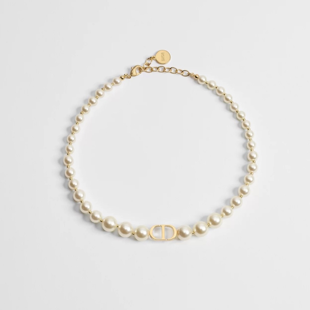 AUTHENTIC DIOR 30 Montaigne Short Necklace